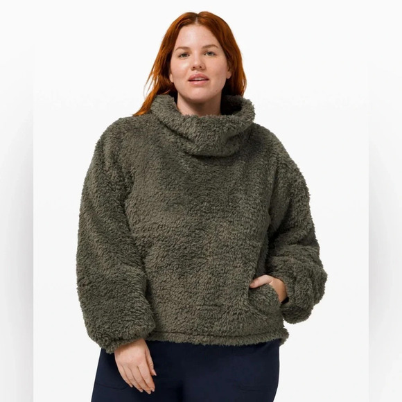 lululemon athletica Sweaters - Lululemon 2020 Warm Restore Sherpa Pullover Army Green